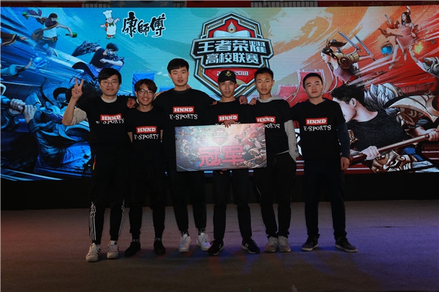 中的表现无